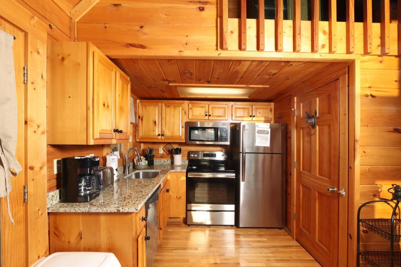 Horseshoe Hideaway Sevierville Bagian luar foto