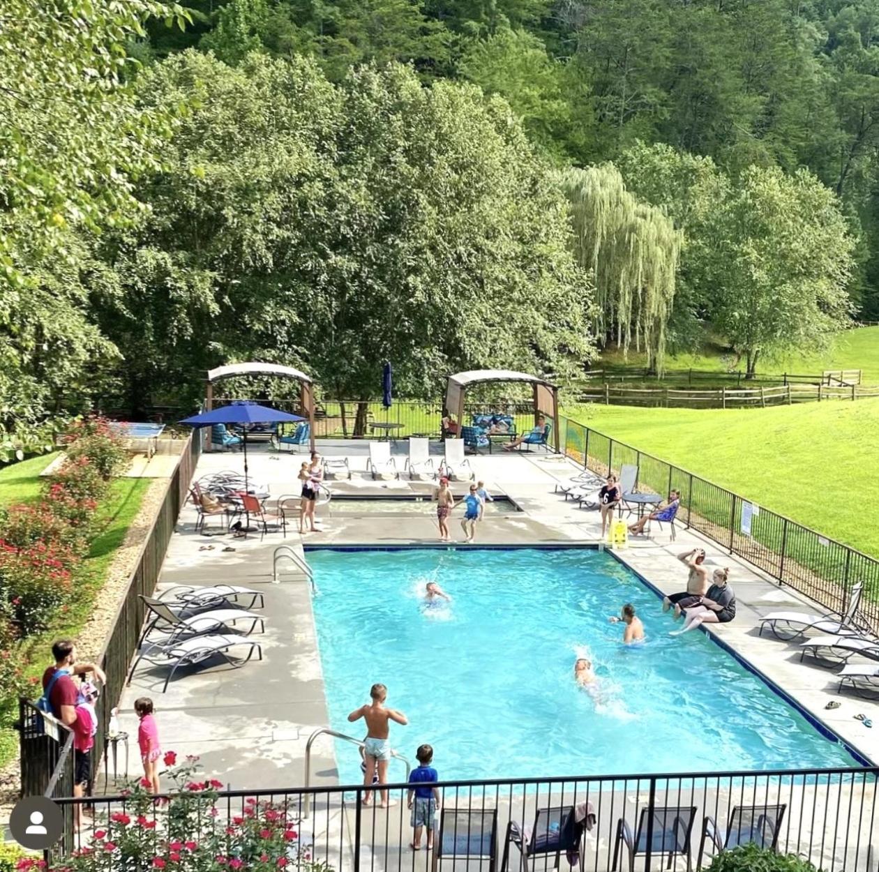Horseshoe Hideaway Sevierville Bagian luar foto